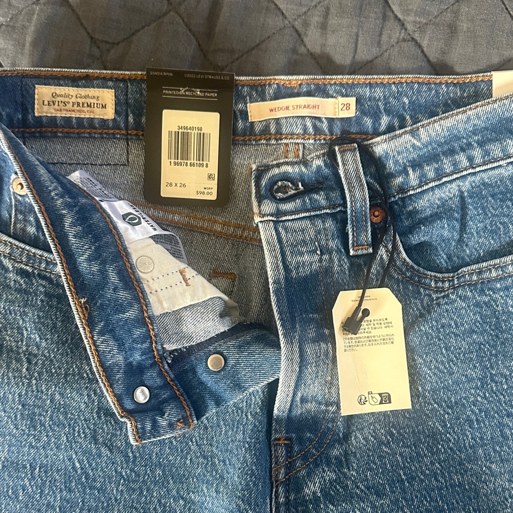 Levi's Women's Straight Leg Jeans - Classic Blue
